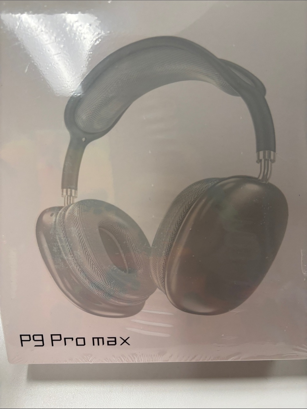 P9 Pro Max On-Ear Headphones — Black